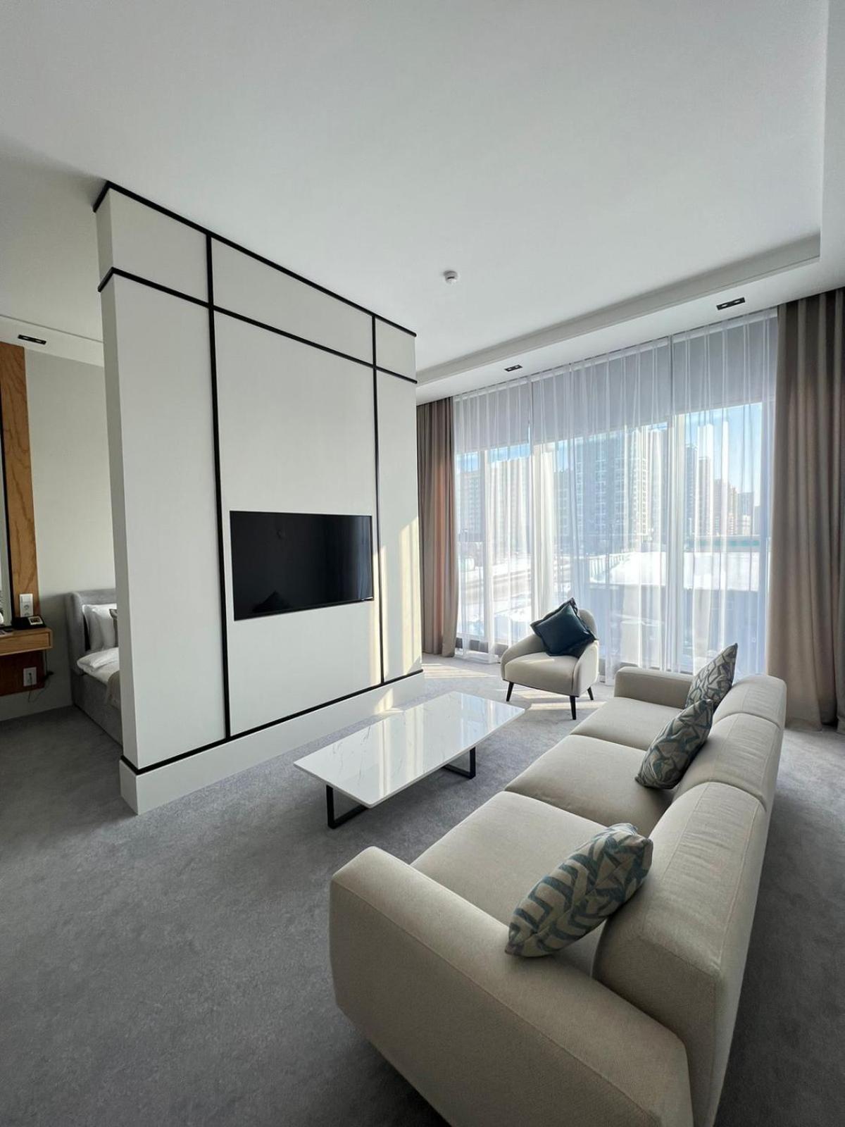 Neos Hotel Astana Eksteriør bilde